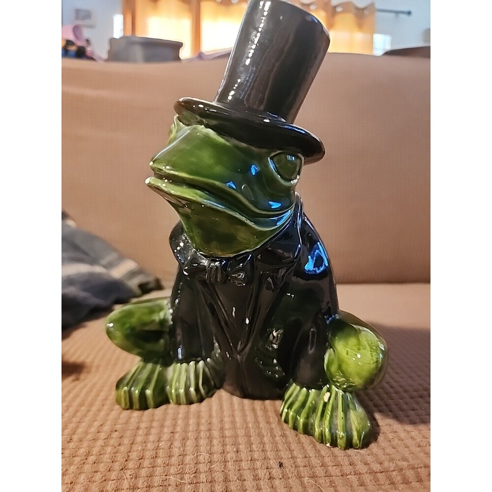 Vintage Arnel’s Ceramic Frog Toad Sculpture Figurine/Bank